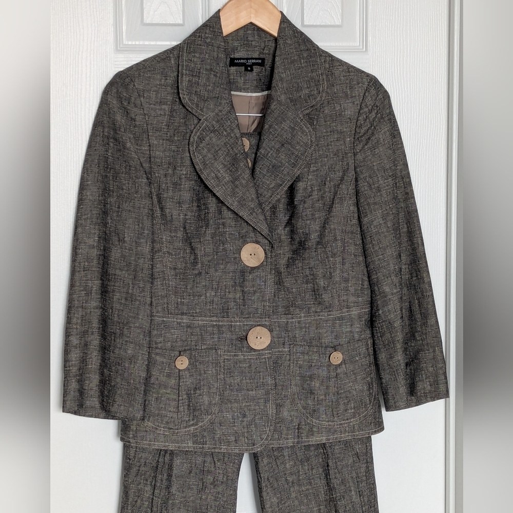 Mario Serrani Women's Brown/Tan 2-Piece Pantsuit Blazer/Jacket & Pants